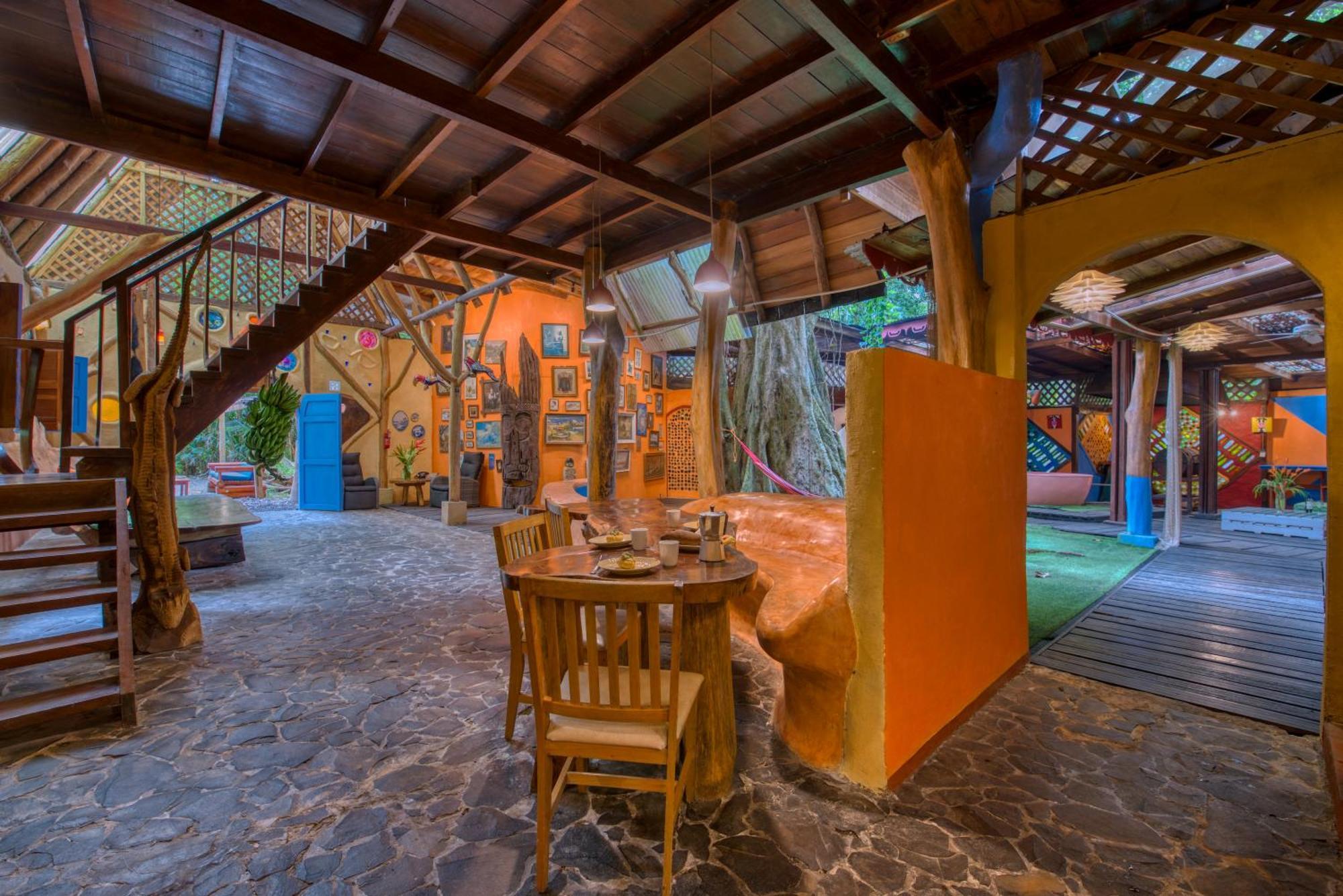 Tree House Beachfront Lodge Puerto Viejo de Talamanca エクステリア 写真