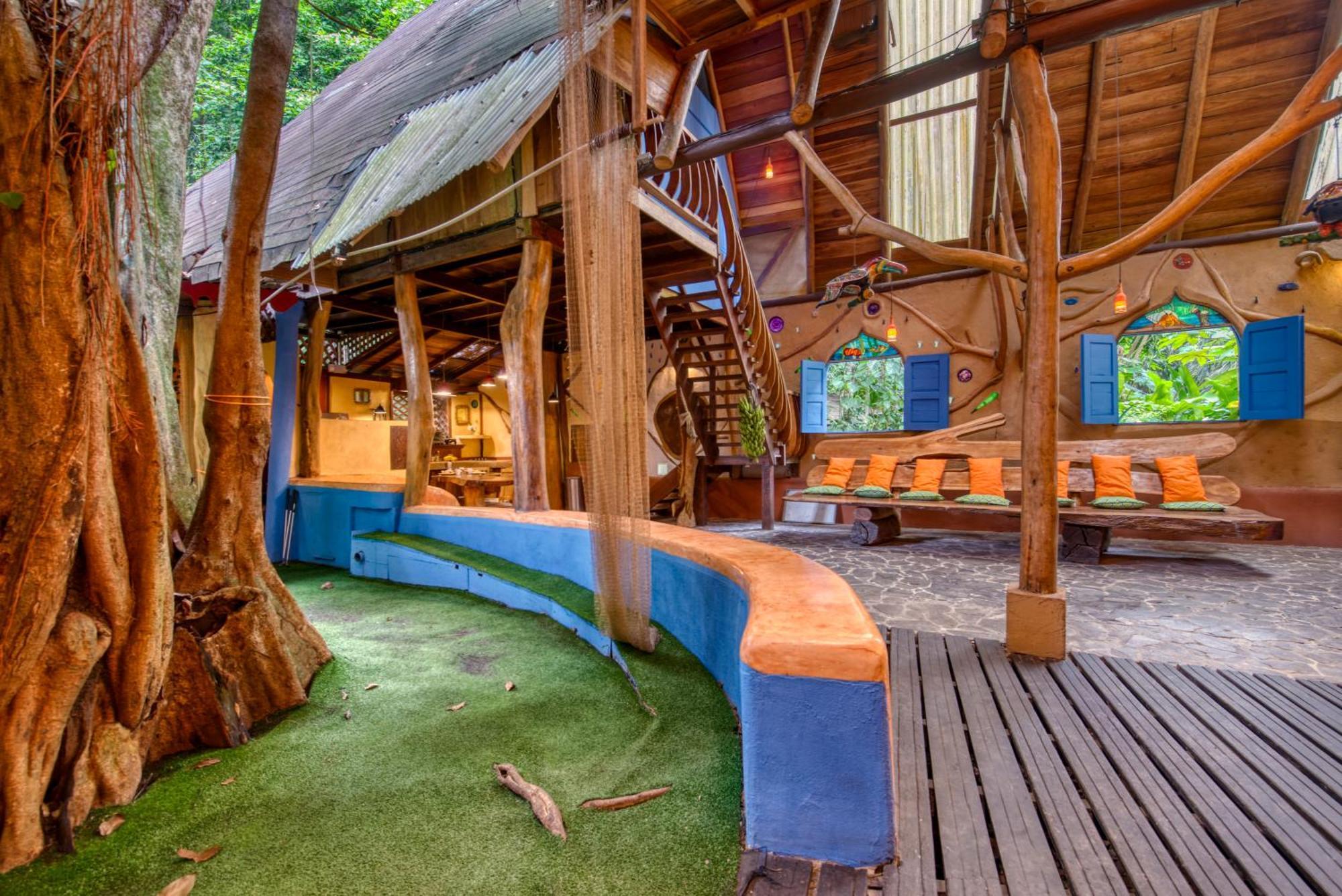 Tree House Beachfront Lodge Puerto Viejo de Talamanca エクステリア 写真