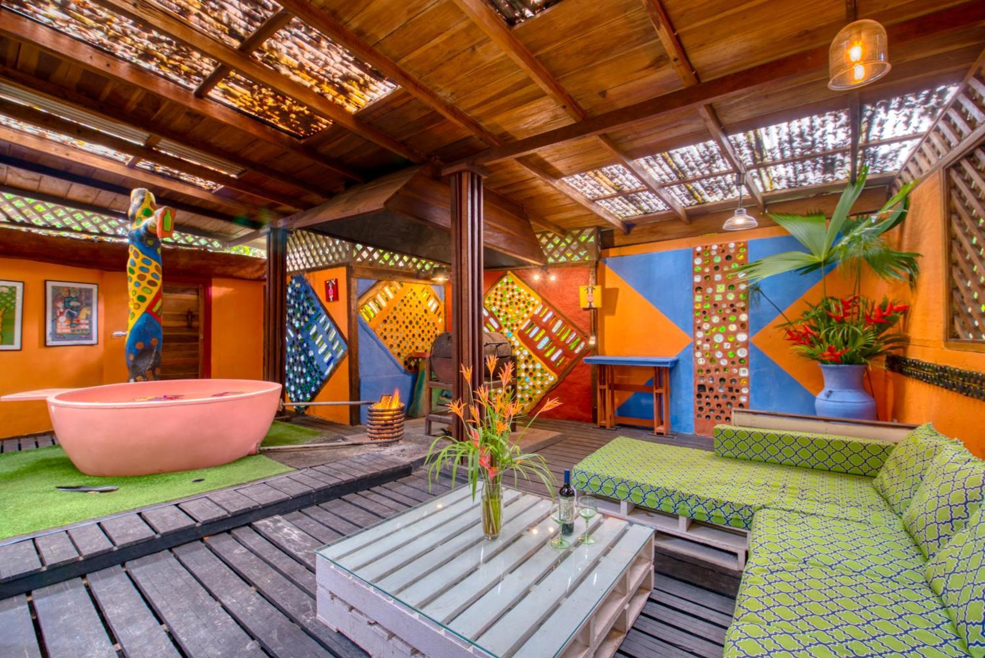 Tree House Beachfront Lodge Puerto Viejo de Talamanca エクステリア 写真