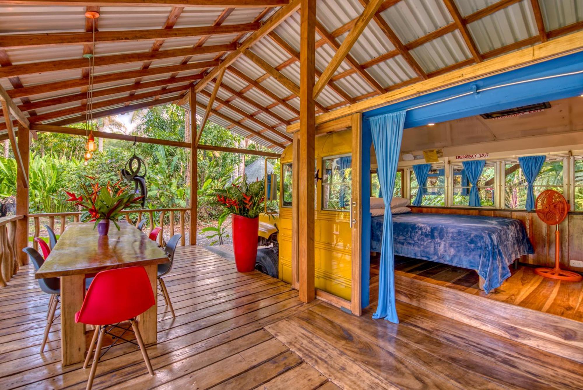 Tree House Beachfront Lodge Puerto Viejo de Talamanca エクステリア 写真